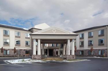 Holiday Inn Express and Suites - Airport East - Image 1 of 2