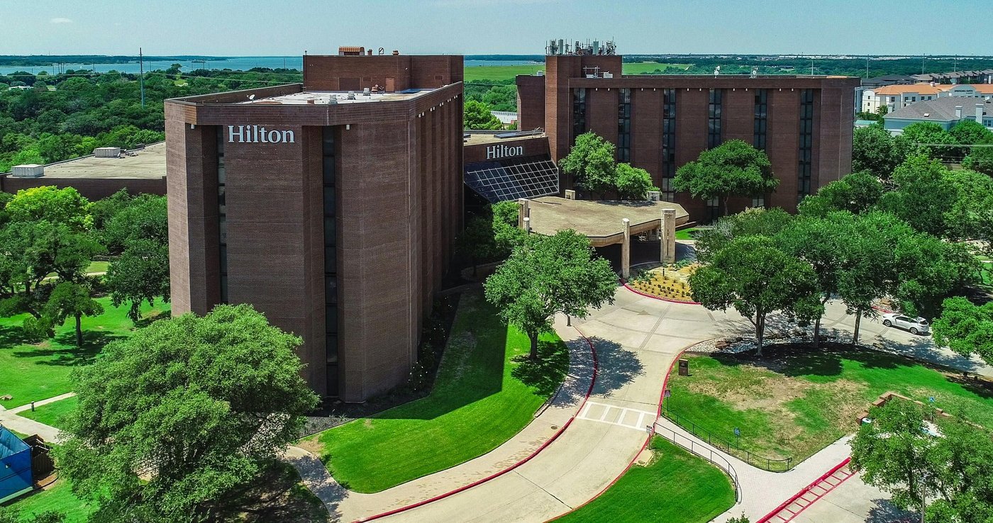 Parking at Hilton DFW Lakes Executive Conference Center