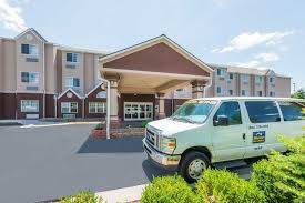 Microtel Inn & Suites by Wyndham - MCI - Image 1 of 4