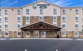 Parking at Woodspring Suites IND South
