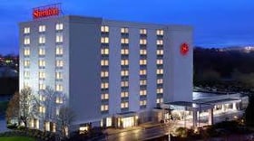 Parking at Sheraton Pittsburgh Airport Hotel