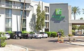 Parking at Holiday Inn Airport North - PHX