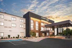 Parking at Courtyard by Marriott El Paso