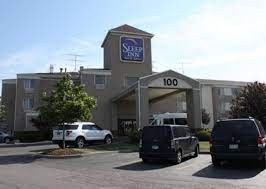 Parking at Sleep Inn & Suites Buffalo Airport
