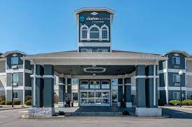 Parking at Clarion Pointe Indianapolis Airport Hotel