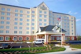 Parking at Hampton Inn & Suites Elizabeth EWR
