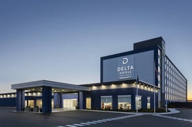 Parking at Delta by Marriott Indianapolis Airport