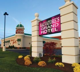 Parking at Salvatore's Grand Hotel BUF