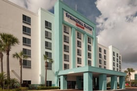 Parking at Springhill Suites by Marriott MCO