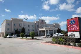 Parking at Comfort Suites IAH Airport
