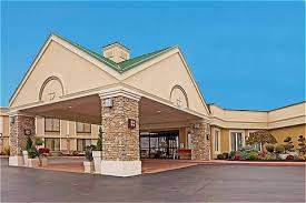 Parking at Buffalo Airport Hotel