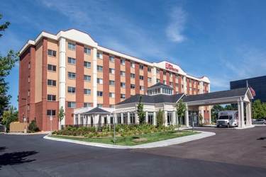 Parking at Hilton Garden Inn MSP near Minneapolis Airport Parking - Image 1