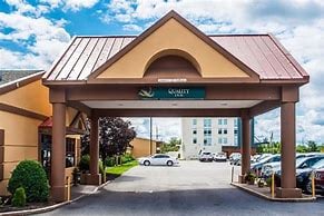 Parking at Buffalo Quality Inn near Buffalo Airport Parking