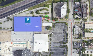 Parking at Westshore Plaza Safeway Cruise Parking Park and Rideshare near Port of Tampa - Image 1