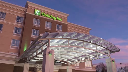Parking at Holiday Inn IND Airport near Indianapolis Airport Parking