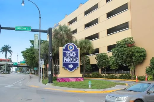 Parking at Hollywood Beach Parking FLL near Fort Lauderdale Airport Parking