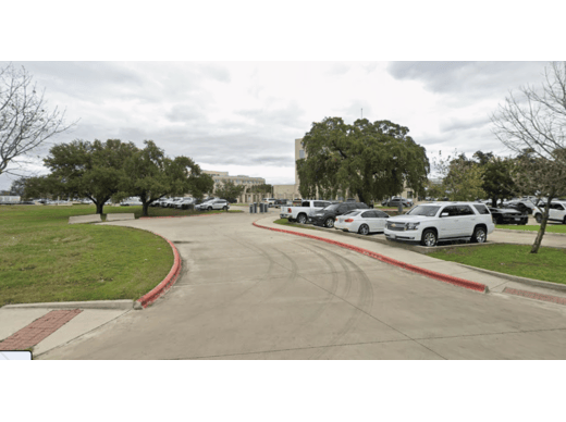 Parking at Hyatt Place Austin near Austin Airport Parking - Image 3