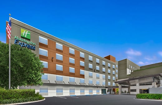 Parking at Holiday Inn Express Port Everglades near Port Everglades