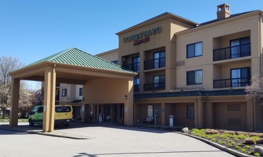 Parking at Courtyard by Marriott CLE near Cleveland Hopkins Airport Parking