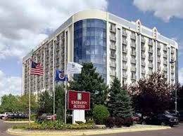 Parking at Embassy Suites by Hilton - MSP near Minneapolis Airport Parking - Image 4
