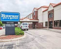 Parking at Rodeway Inn & Suites MKE near Milwaukee Airport Parking