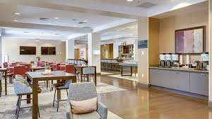 Parking at Hilton Garden Inn PHX near Phoenix Sky Harbor Airport Parking - Image 1