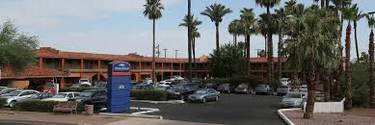 Parking at Howard Johnson - PHX near Phoenix Sky Harbor Airport Parking - Image 1