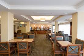 Parking at Holiday Inn Express & Suites - DIA near Denver Airport Parking - Image 2