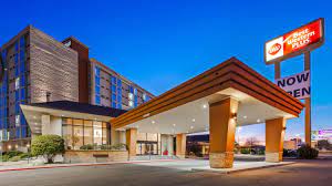 Parking at Best Western Plus Sparks Reno Hotel