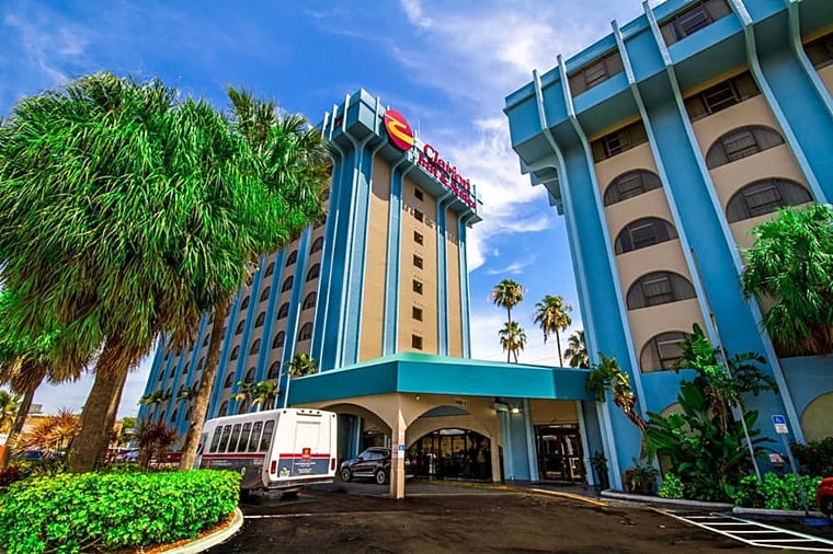 Parking at Clarion Inn and Suites MIA