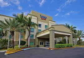 Parking at Fairfield Inn & Suites by the Marriott - FLL